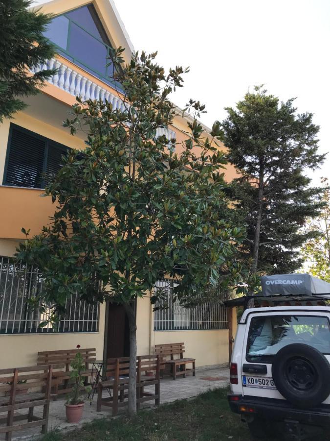 Sunrise Guest House Shkodër Buitenkant foto